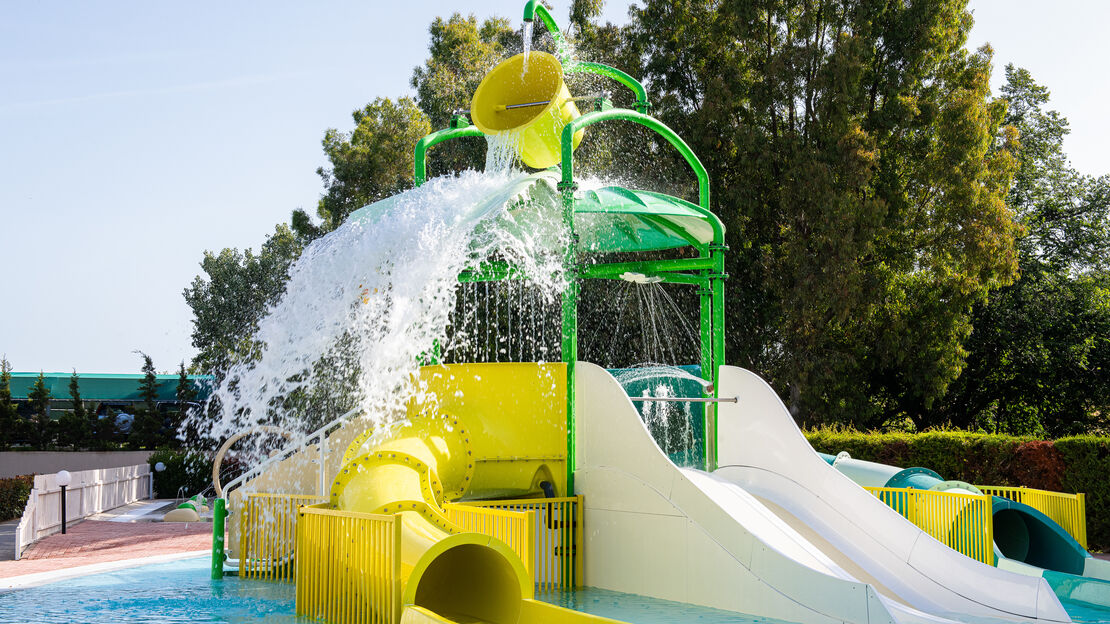 Alexandros Palace Hotel & Suites